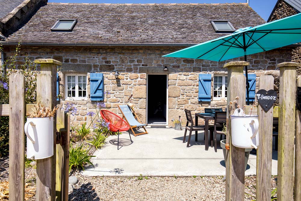 Terrasse devant le gîte